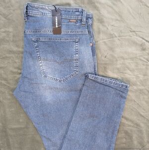 NEW Diesel Men's Straight Slim Denim Jeans With Tags